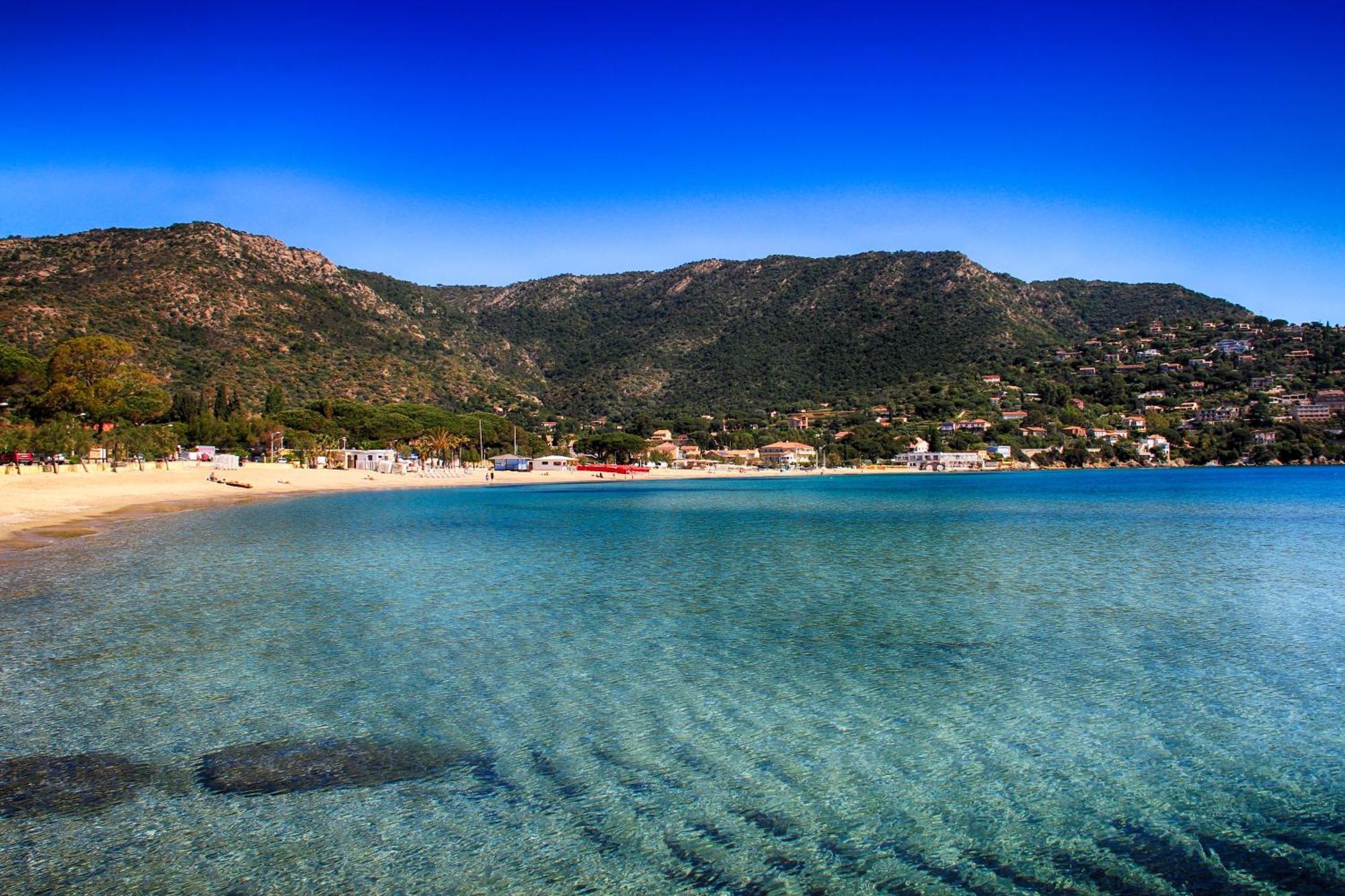 Hotel Le Rabelais Le Lavandou Eksteriør bilde