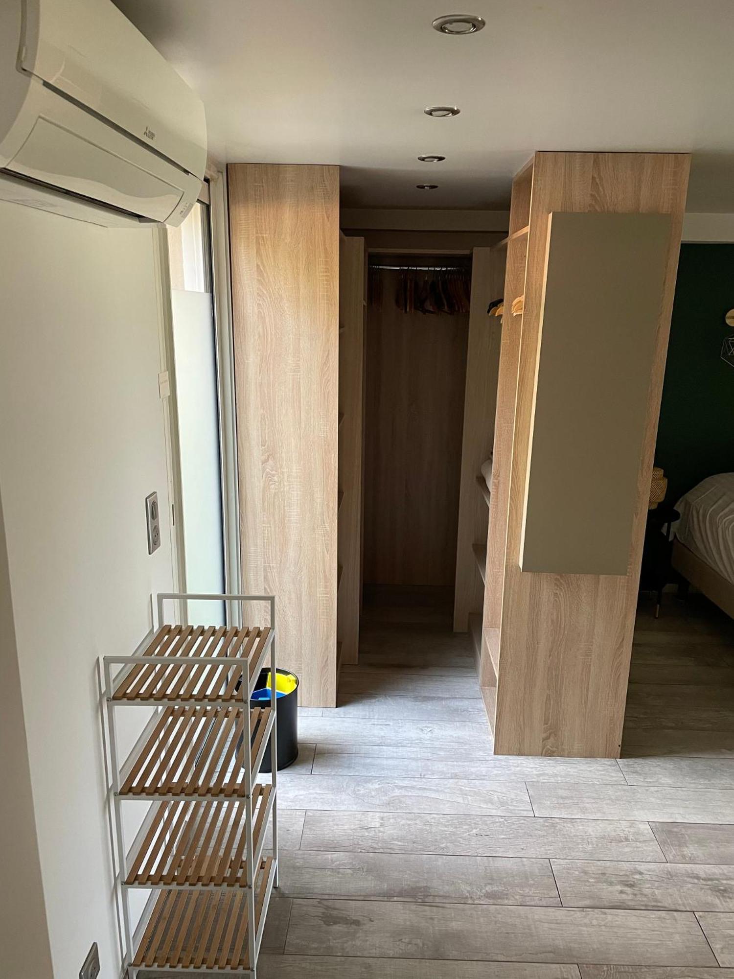 Hotel Le Rabelais Le Lavandou Eksteriør bilde