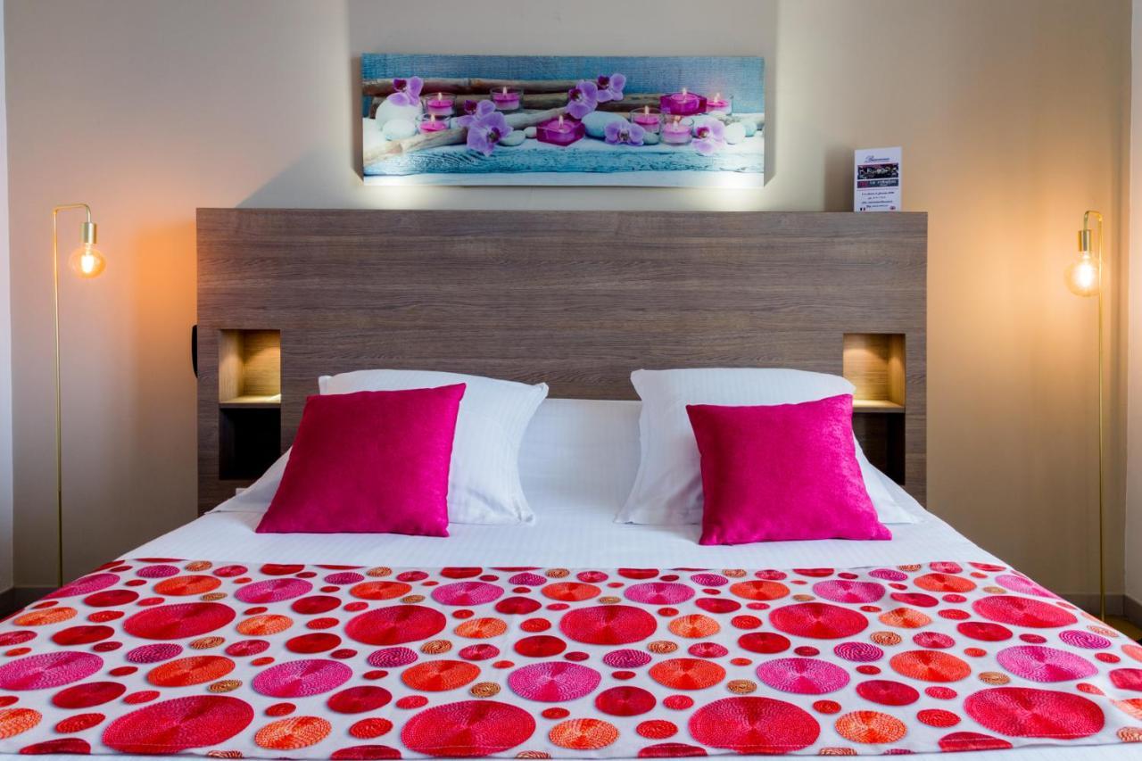 Hotel Le Rabelais Le Lavandou Eksteriør bilde